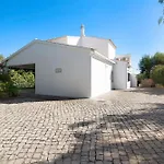 Casa Da Alfarrobeira