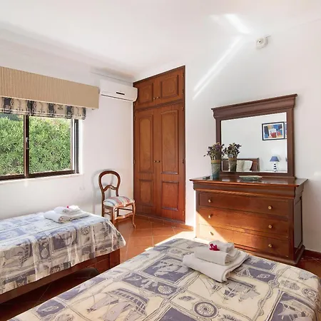 Casa Da Alfarrobeira