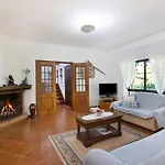 Casa Da Alfarrobeira * Loulé