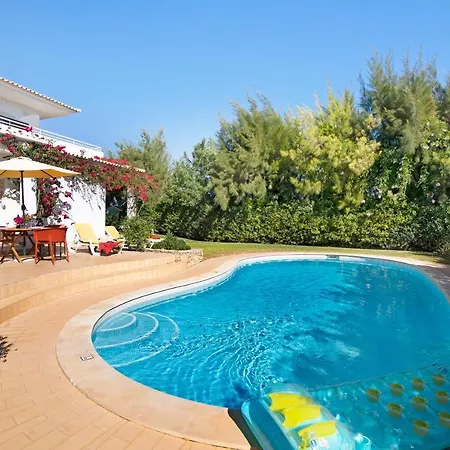 Casa Da Alfarrobeira